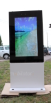 Gablota informacyjna na lotnisko totem wolnostojcy z norm odpornoci IK10 Wodoszczelny kiosk reklamowy zewntrzny totem LCD z ekranem o jasnoci 4500 nitw NoMobi Trex Hi55